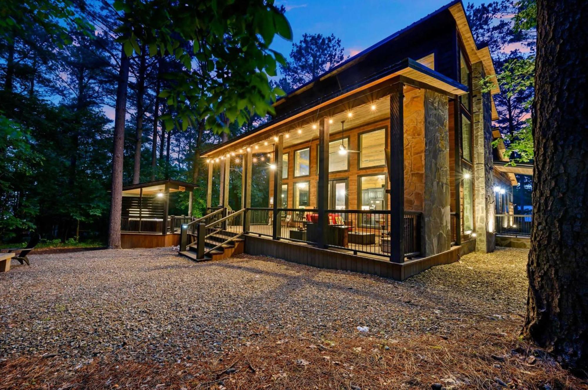 Luxury Cabin In The Woods With Hot Tub And Yard Games! بروكن بو المظهر الخارجي الصورة